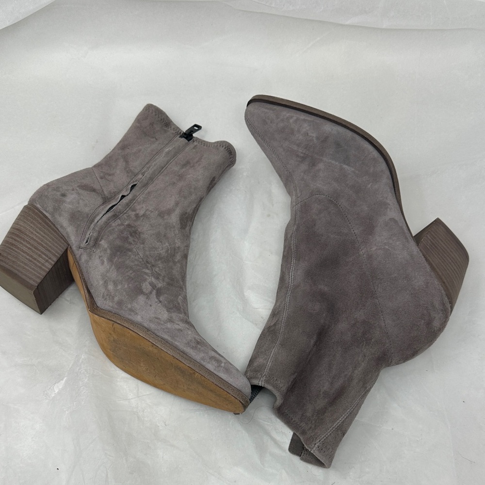 Vince Taupe Suede Heeled Boots Size 7 - Picture 11 of 11